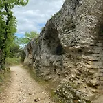 Ferienhaus Havre De Paix Au Pont Du Gard Piscine Et Jacuzzi Chez Valerie Payre