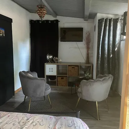 Semesterbostad Havre De Paix Au Pont Du Gard Piscine Et Jacuzzi Chez Valerie Payre Vers-Pont-du-Gard