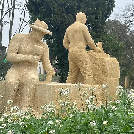 Havre De Paix Au Pont Du Gard Piscine Et Jacuzzi Chez Valerie Payre