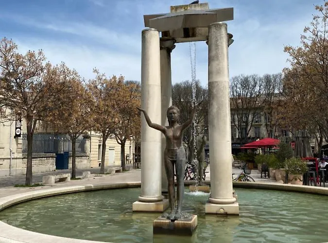 בית נופש Havre De Paix Au Pont Du Gard Piscine Et Jacuzzi Chez Valerie Payre *